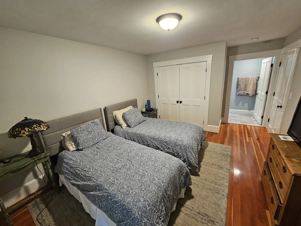 6 bed, 3 bath apartment for rent at 144 East St, Sharon — photo 18 of 42