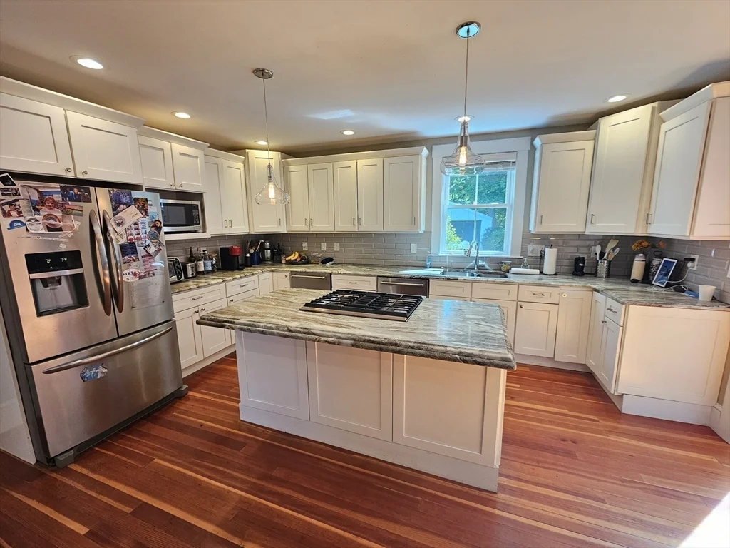 6 bed, 3 bath apartment for rent at 144 East St, Sharon — photo 14 of 42