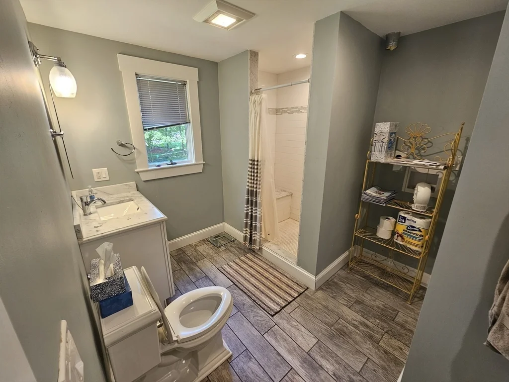 6 bed, 3 bath apartment for rent at 144 East St, Sharon — photo 19 of 42