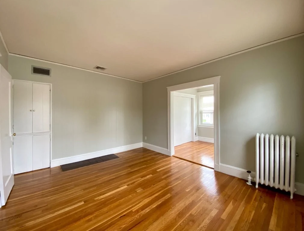 5 bed, 3 bath apartment for rent at 144 Ellison Park Unit 1, Waltham — photo 8 of 20
