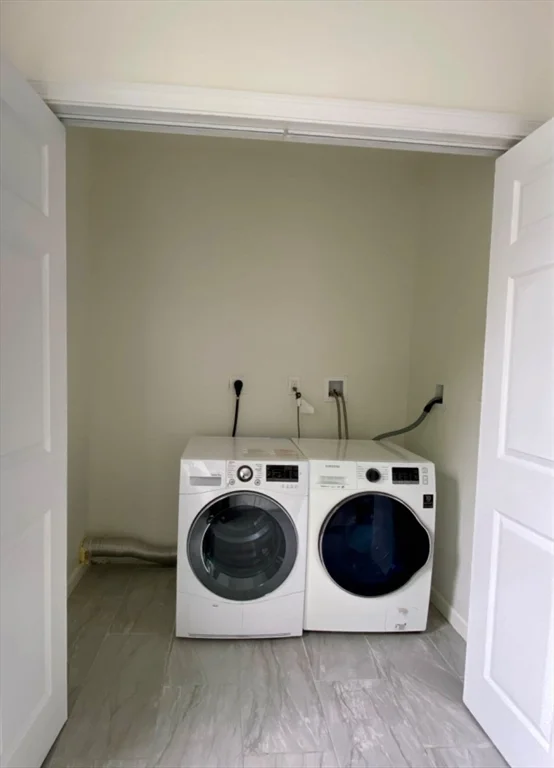 5 bed, 3 bath apartment for rent at 144 Ellison Park Unit 1, Waltham — photo 15 of 20