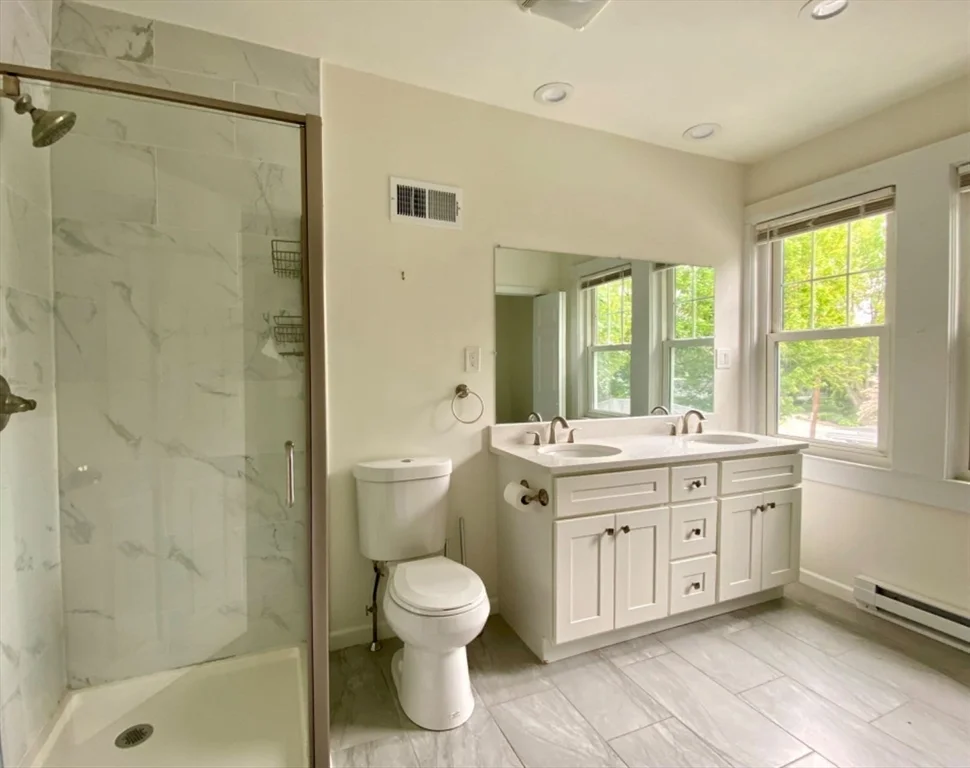 5 bed, 3 bath apartment for rent at 144 Ellison Park Unit 1, Waltham — photo 14 of 20