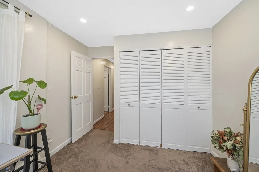 2 bed, 1 bath apartment for rent at 144 Kenrick St Unit 12, Oak Square — photo 20 of 34