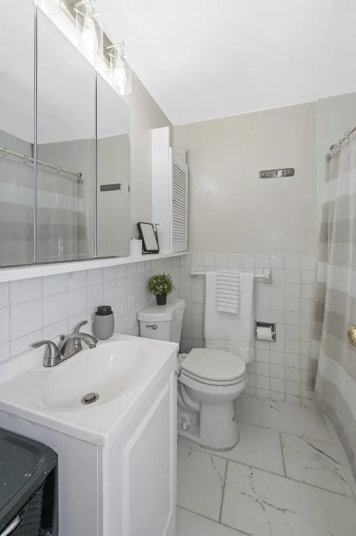 2 bed, 1 bath apartment for rent at 144 Kenrick St Unit 12, Oak Square — photo 22 of 34