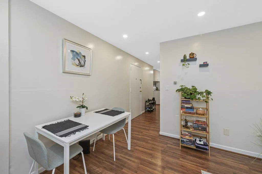 2 bed, 1 bath apartment for rent at 144 Kenrick St Unit 12, Oak Square — photo 10 of 34