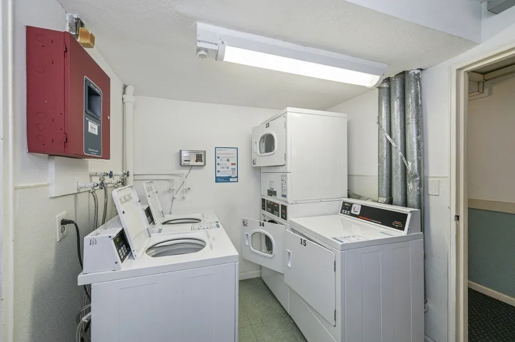 2 bed, 1 bath apartment for rent at 144 Kenrick St Unit 12, Oak Square — photo 23 of 34