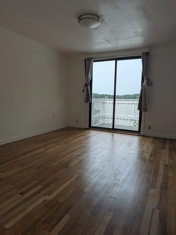 3 bed, 3 bath apartment for rent at 144 Lake Shore Dr, Weymouth — photo 8 of 25