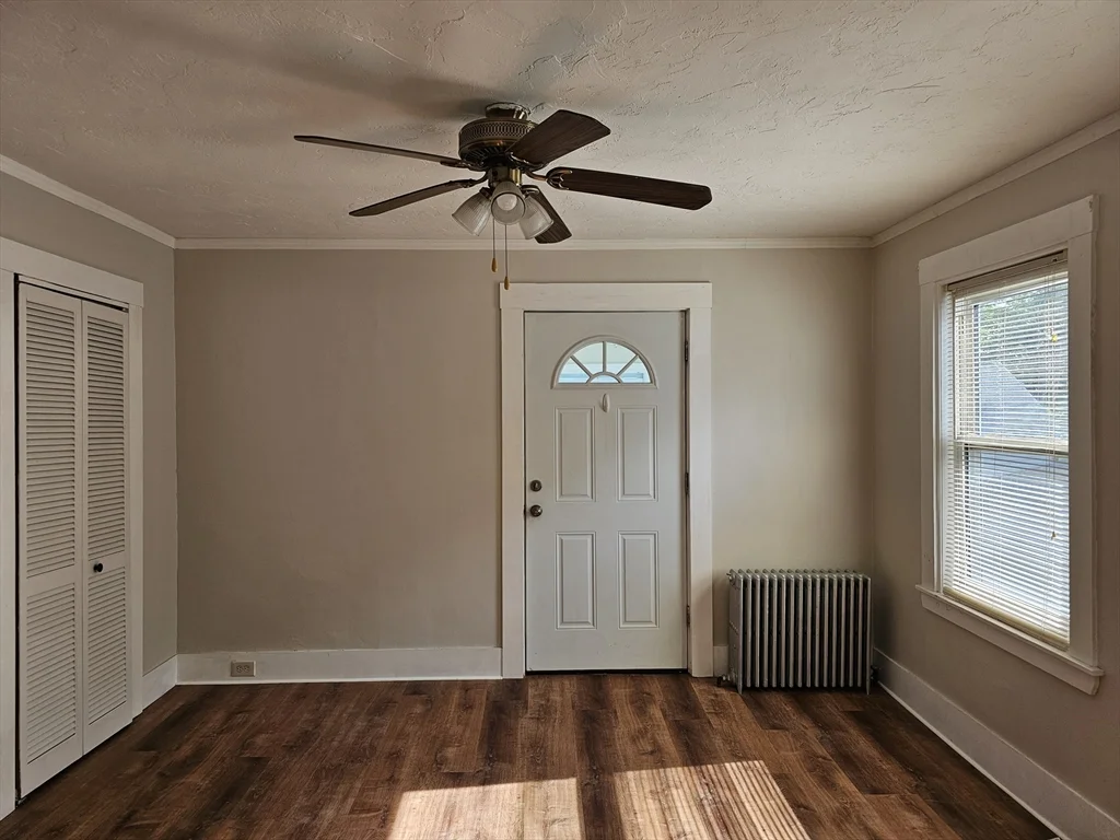 2 bed, 1 bath apartment for rent at 144 Liberty St Unit 2, Quincy — photo 4 of 16