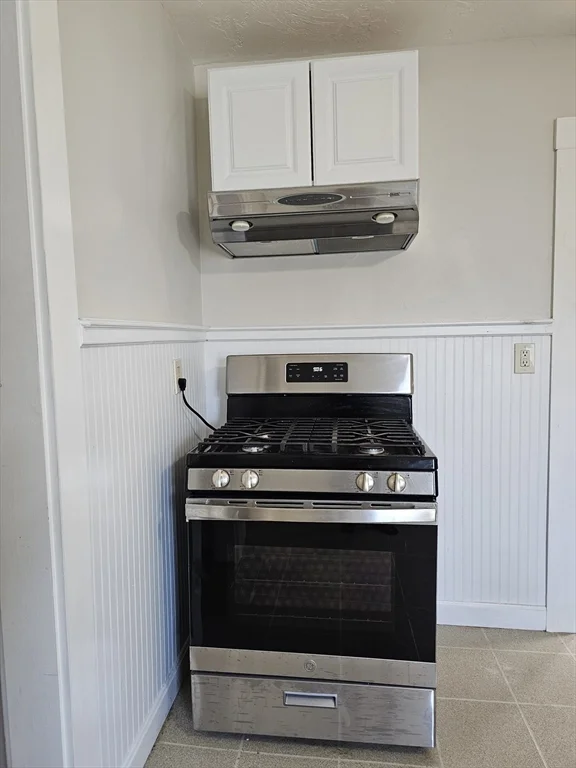 2 bed, 1 bath apartment for rent at 144 Liberty St Unit 2, Quincy — photo 9 of 16
