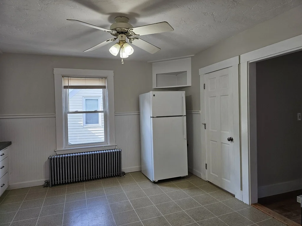 2 bed, 1 bath apartment for rent at 144 Liberty St Unit 2, Quincy — photo 6 of 16