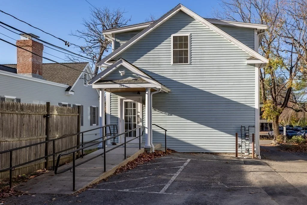1 bed, 1 bath apartment for rent at 144 Lincoln Rd Unit 1, Lincoln — photo 20 of 28