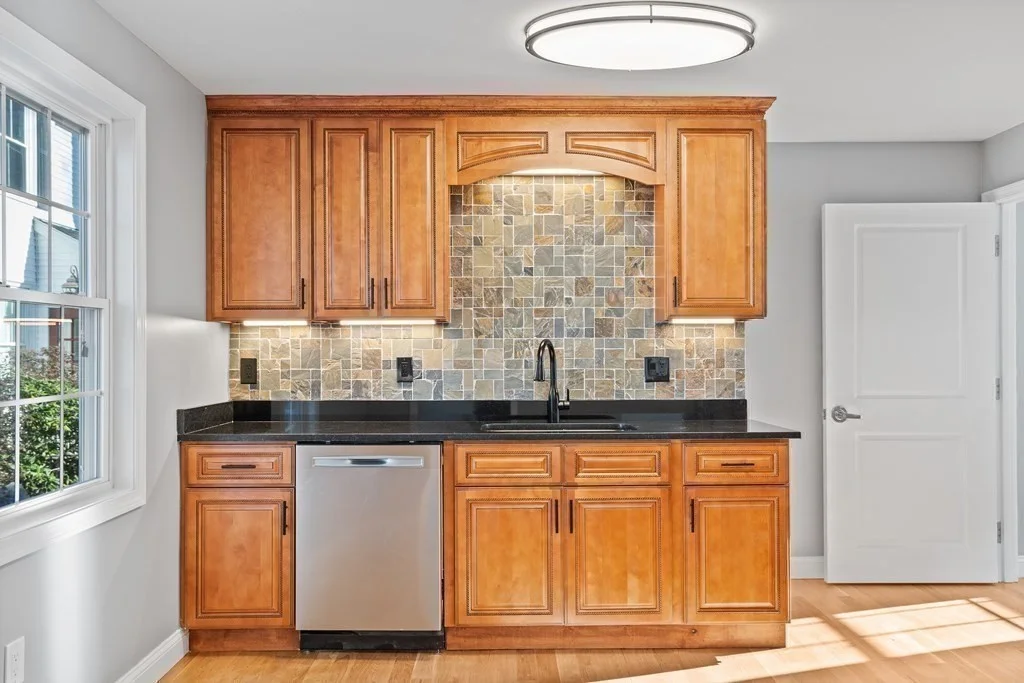 1 bed, 1 bath apartment for rent at 144 Lincoln Rd Unit 1, Lincoln — photo 4 of 28
