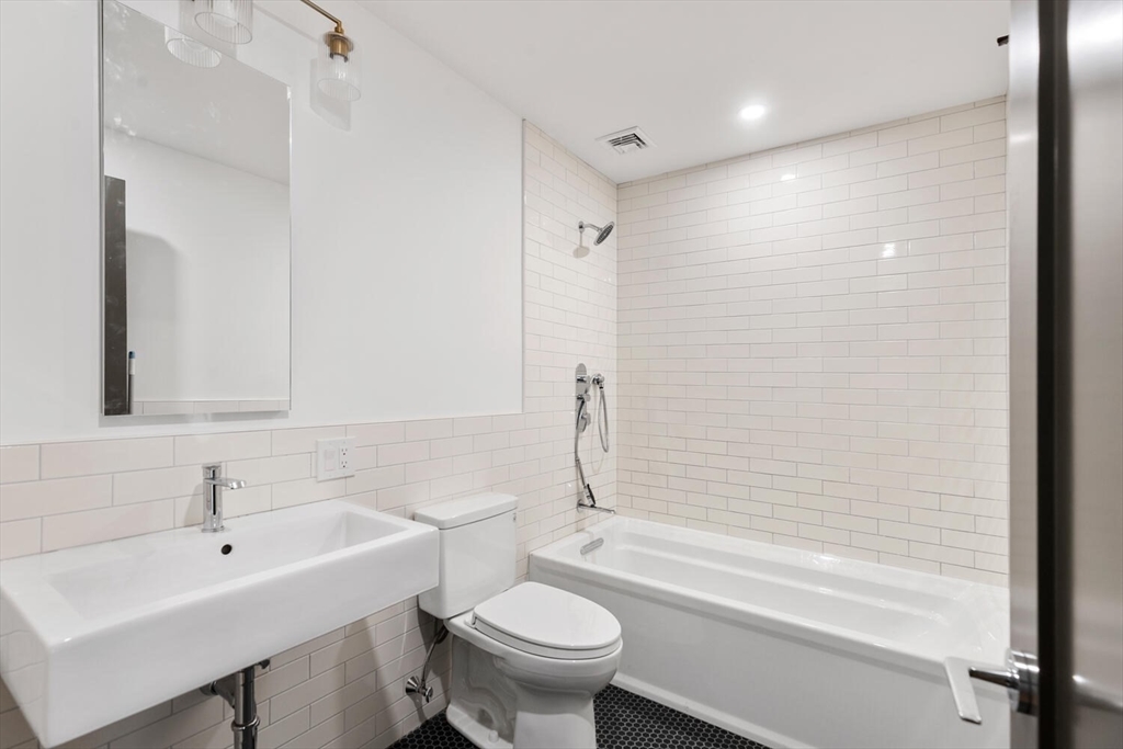 2 bed, 2 bath apartment for rent at 144 Lincoln St Unit 3, Leather District — photo 12 of 17