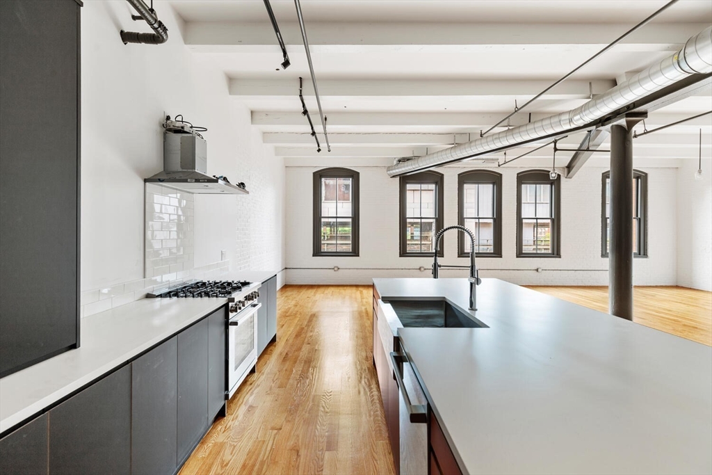 2 bed, 2 bath apartment for rent at 144 Lincoln St Unit 3, Leather District — photo 4 of 17