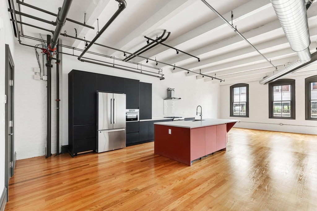 2 bed, 2 bath apartment for rent at 144 Lincoln St Unit 3, Leather District — photo 2 of 17