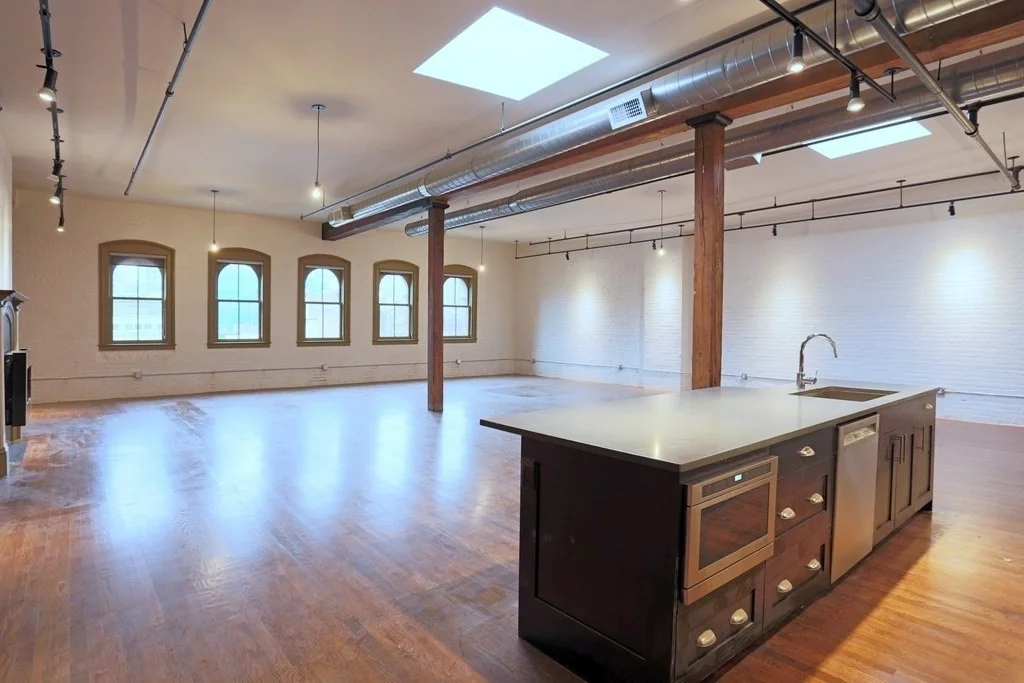 2 bed, 2 bath apartment for rent at 144 Lincoln St Unit 6, Leather District — photo 5 of 12