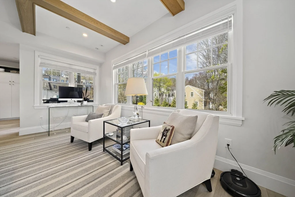 3 bed, 2 bath apartment for rent at 144 Linden St Unit 2, Wellesley — photo 6 of 28