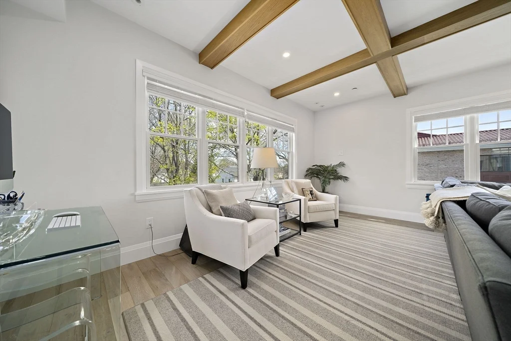 3 bed, 2 bath apartment for rent at 144 Linden St Unit 2, Wellesley — photo 7 of 28