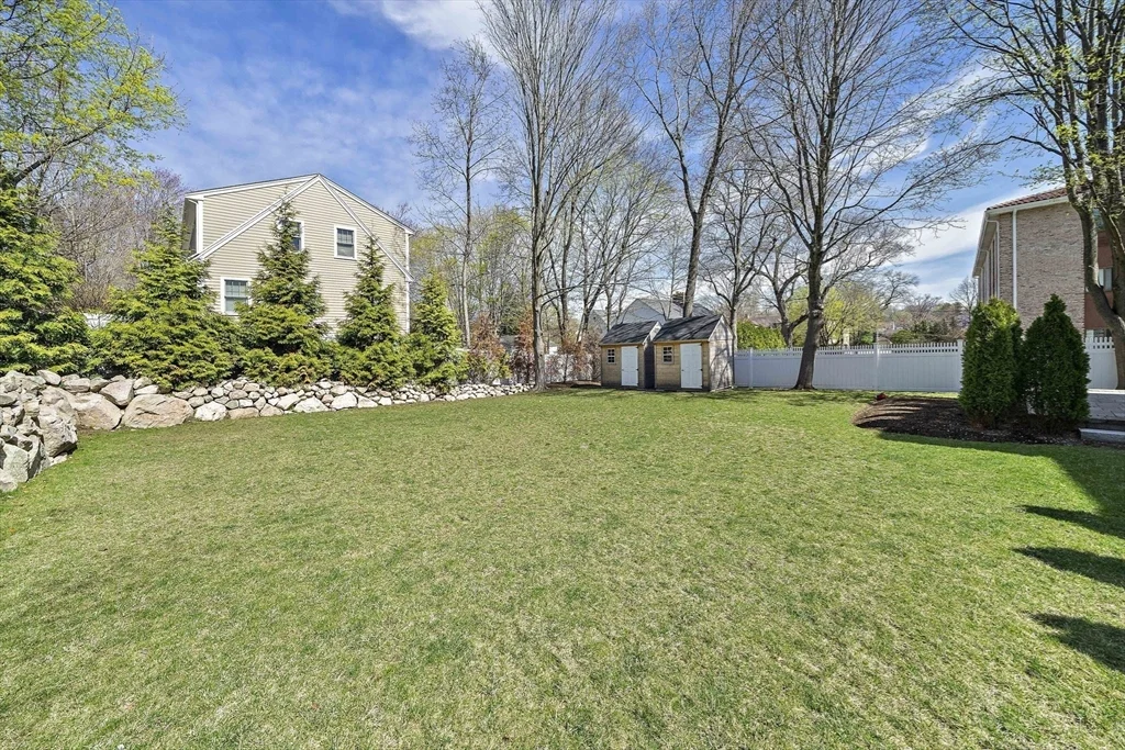 3 bed, 2 bath apartment for rent at 144 Linden St Unit 2, Wellesley — photo 24 of 28