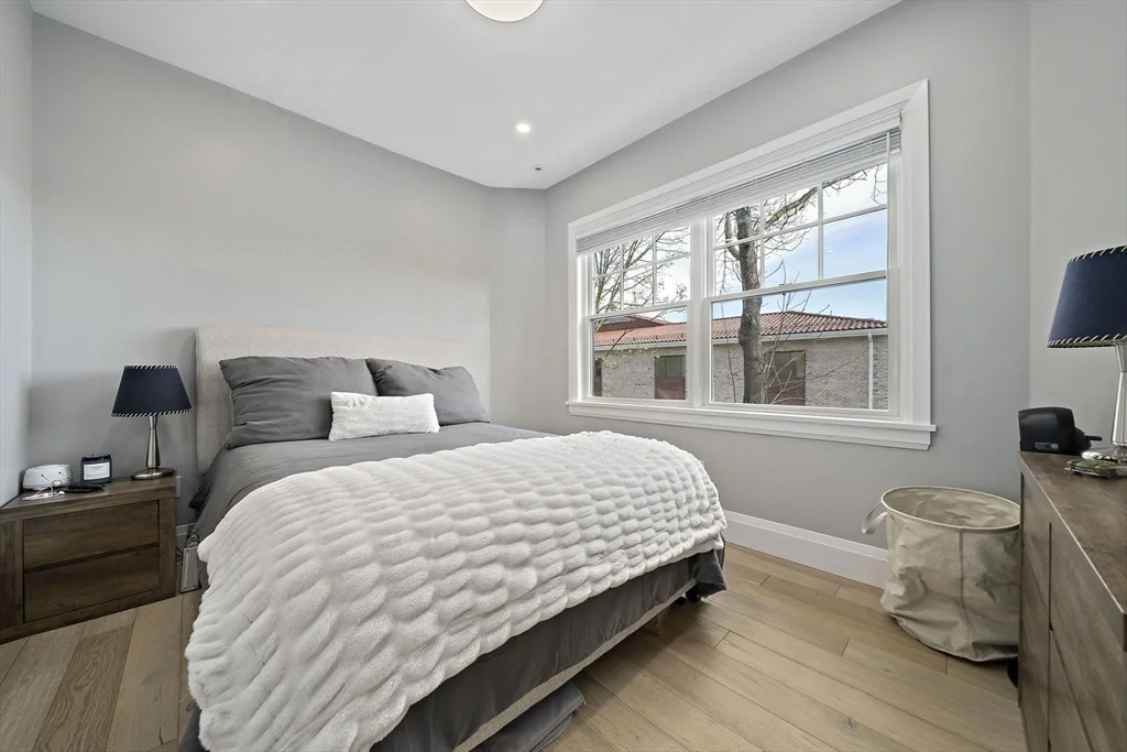 3 bed, 2 bath apartment for rent at 144 Linden St Unit 2, Wellesley — photo 16 of 28