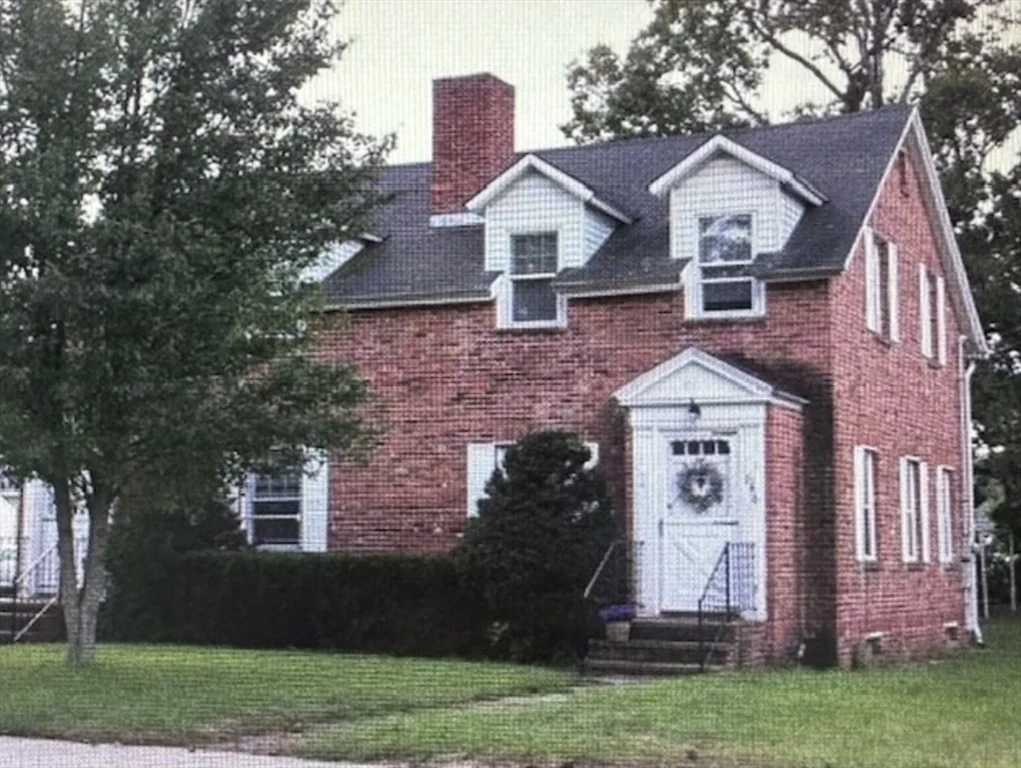 2 bed, 1 bath apartment for rent at 144 Linwood St Unit 144, Uxbridge