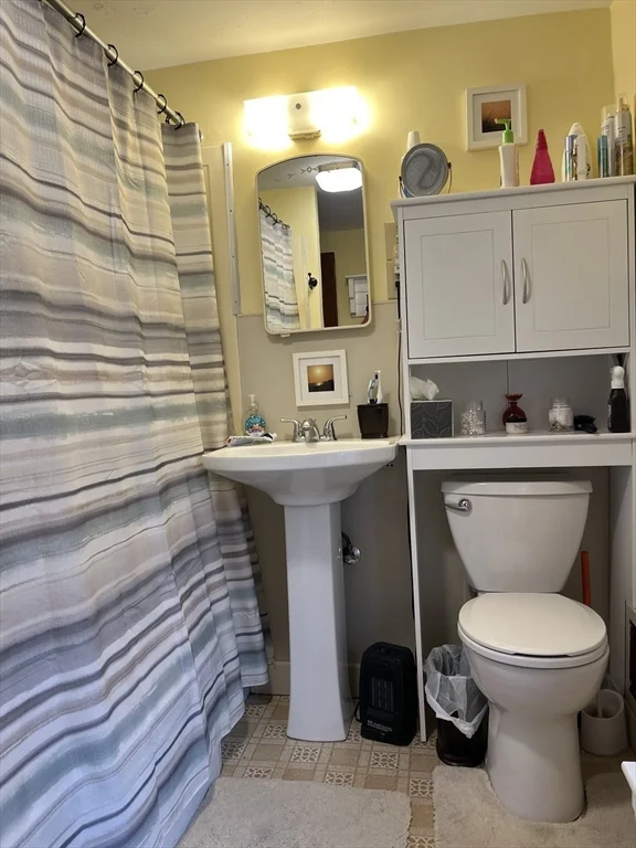 2 bed, 1 bath apartment for rent at 144 Linwood St Unit 144, Uxbridge — photo 10 of 12