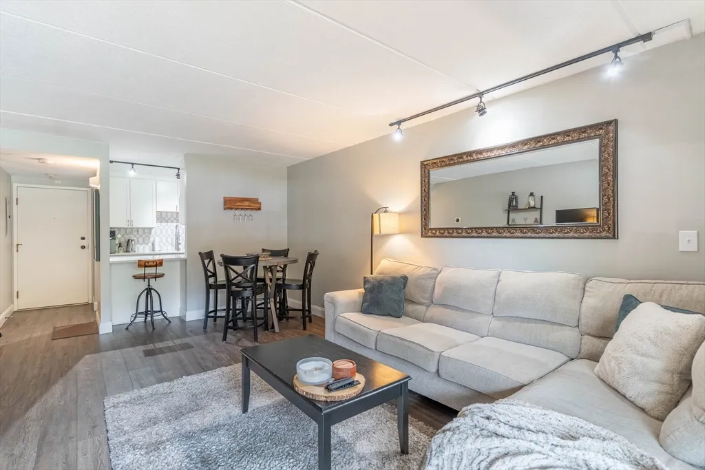 1 bed, 1 bath apartment for rent at 144 Marble Unit 103, Stoneham — photo 5 of 15