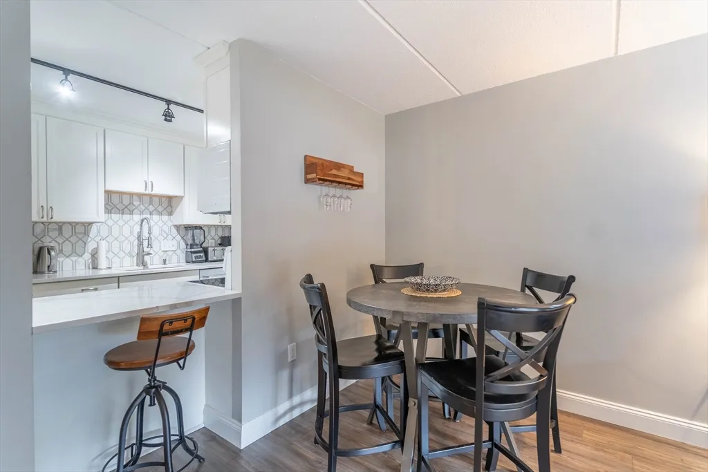 1 bed, 1 bath apartment for rent at 144 Marble Unit 103, Stoneham — photo 3 of 15