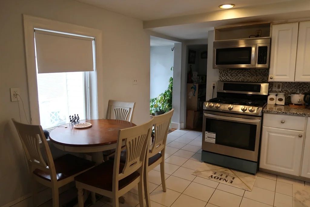 3 bed, 2 bath apartment for rent at 144 Massasoit St, Waltham — photo 5 of 16