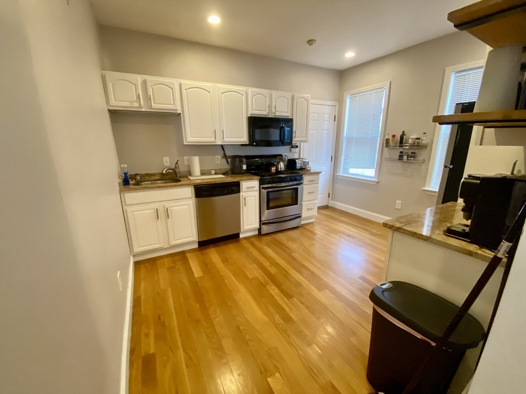 2 bed, 2 bath apartment for rent at 144 Minot St Unit 2, Dorchester — photo 11 of 25