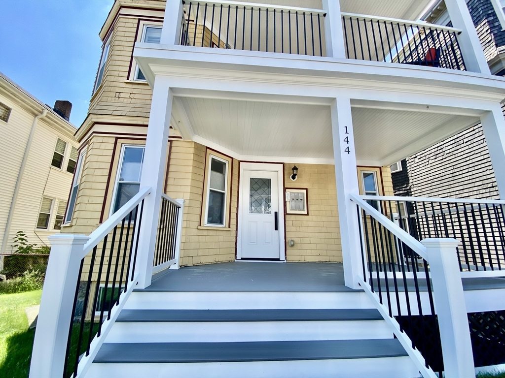 2 bed, 2 bath apartment for rent at 144 Minot St Unit 2, Dorchester — photo 5 of 25