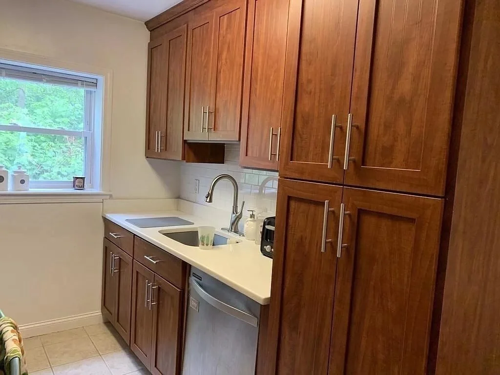 3 bed, 1 bath apartment for rent at 144 Newton St Unit 2, Brighton — photo 5 of 11