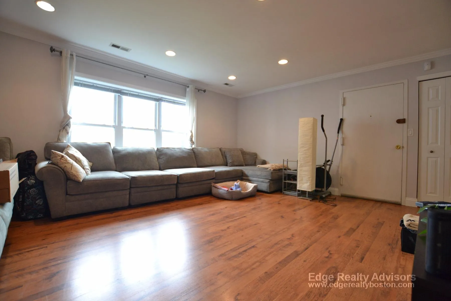 3 bed, 2 bath apartment for rent at 144 Newton St Unit 4, Brighton — photo 12 of 12