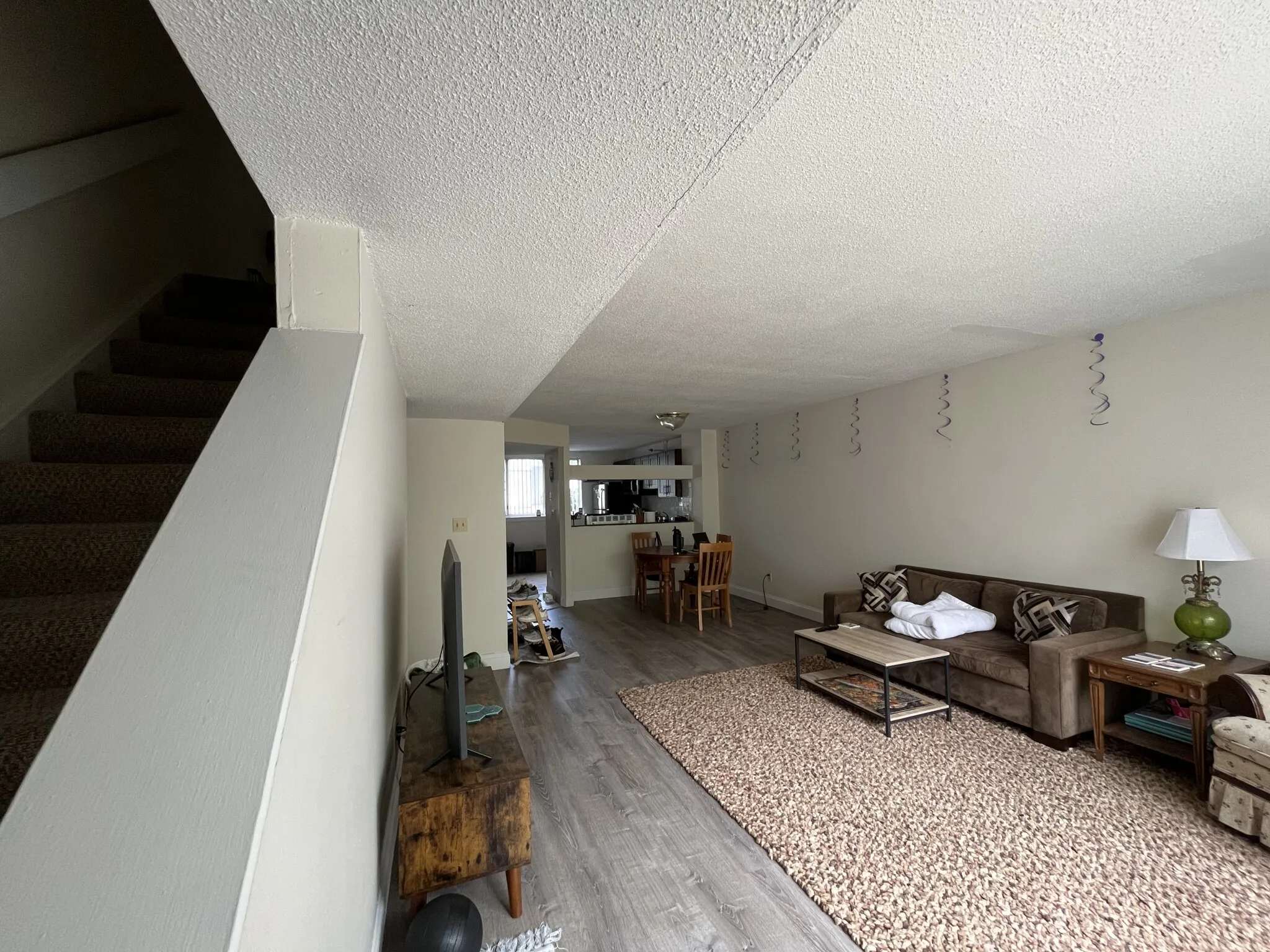 2 bed, 1.5 bath apartment for rent at 144 North Beacon St Unit B1, Oak Square — photo 6 of 18
