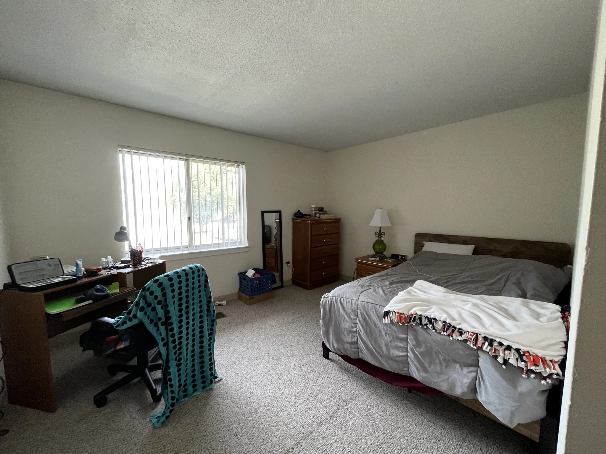2 bed, 1.5 bath apartment for rent at 144 North Beacon St Unit B1, Oak Square — photo 13 of 18
