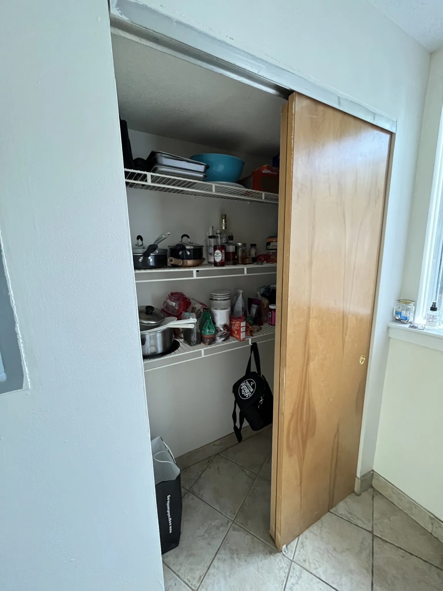 2 bed, 1.5 bath apartment for rent at 144 North Beacon St Unit B1, Oak Square — photo 5 of 18