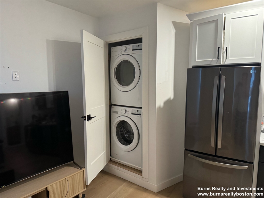 1 bed, 1 bath apartment for rent at 144 Old Colony Ave Unit 204, South Boston — photo 5 of 9