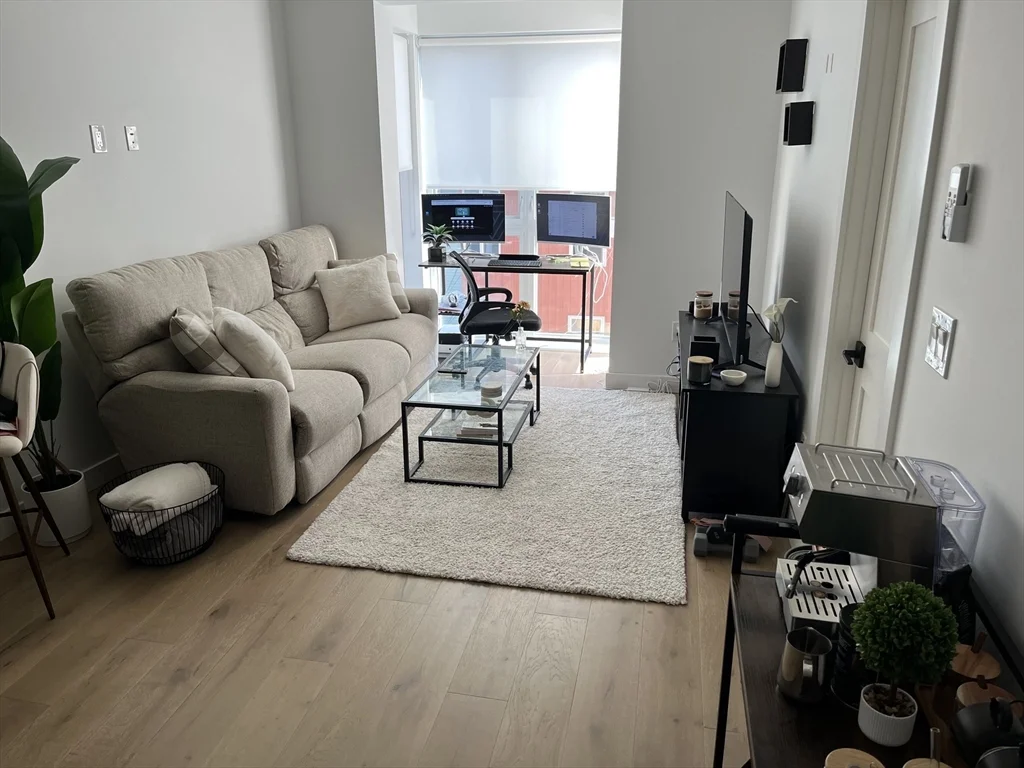 1 bed, 1 bath apartment for rent at 144 Old Colony Ave Unit 303, South Boston — photo 2 of 9