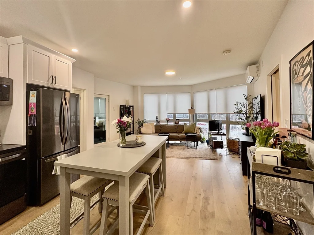 1 bed, 1 bath apartment for rent at 144 Old Colony Ave Unit 305, South Boston — photo 3 of 8