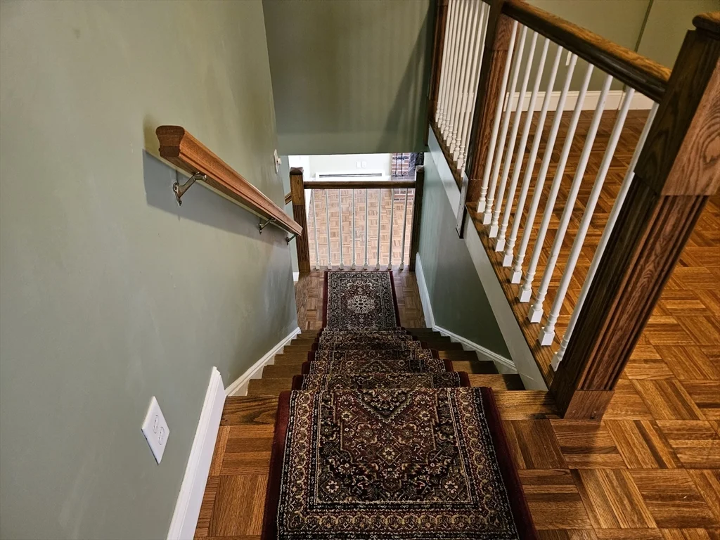 4 bed, 1 bath apartment for rent at 144 Parmenter Rd, Hudson — photo 32 of 39