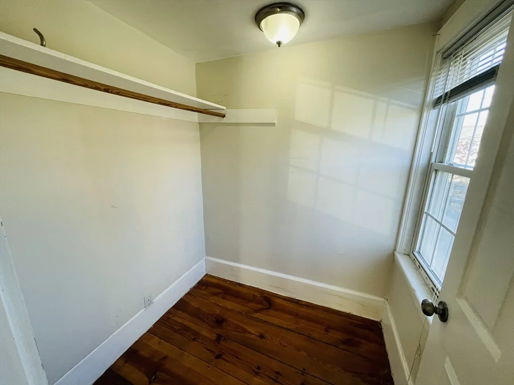 1 bed, 1 bath apartment for rent at 144 School St Unit 2L, Waltham — photo 7 of 10