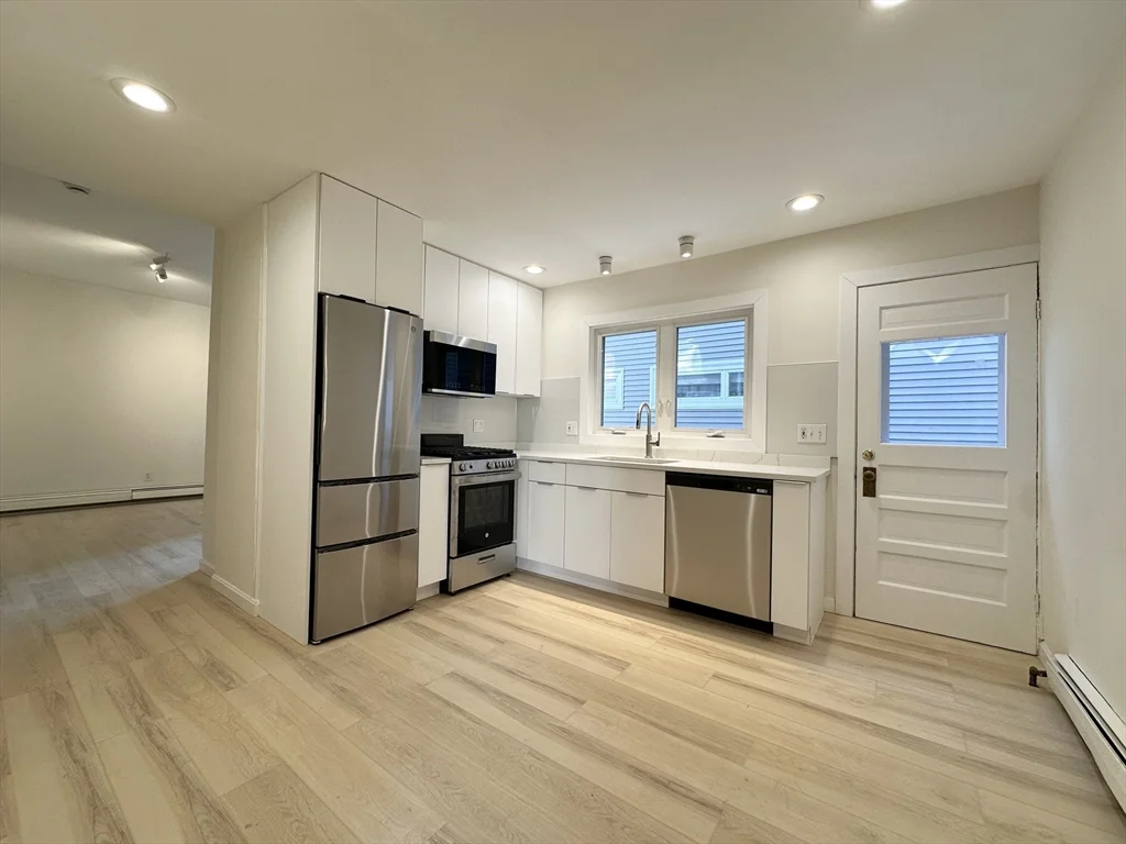 2 bed, 1 bath apartment for rent at 144 Spring St Unit 2F, Kendall Square