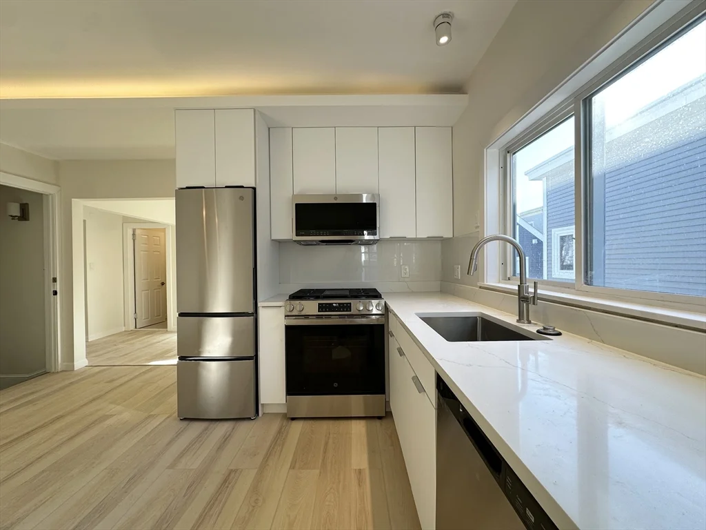 2 bed, 1 bath apartment for rent at 144 Spring St Unit 3F, Kendall Square — photo 4 of 12