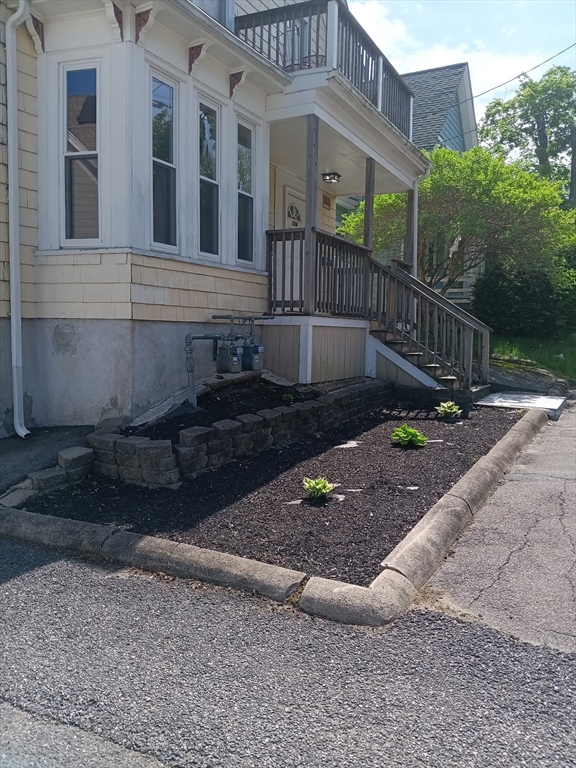 4 bed, 1 bath apartment for rent at 144 Tribou St Unit 2, Brockton