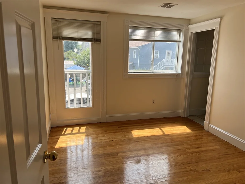 2 bed, 2 bath apartment for rent at 144 Washington St Unit 7, Peabody — photo 3 of 7