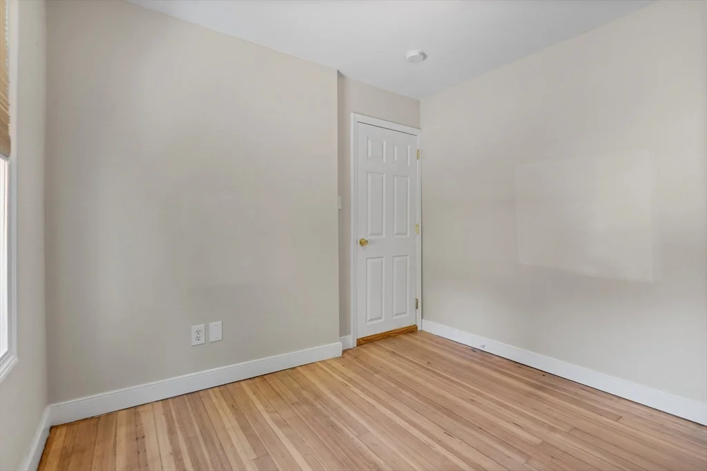 3 bed, 1 bath apartment for rent at 144 Waverly Rd Unit 1, North Andover — photo 26 of 28
