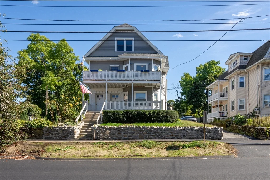 3 bed, 1 bath apartment for rent at 144 Waverly Rd Unit 1, North Andover — photo 1 of 28