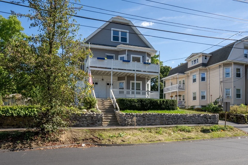 3 bed, 1 bath apartment for rent at 144 Waverly Rd Unit 1, North Andover — photo 2 of 28