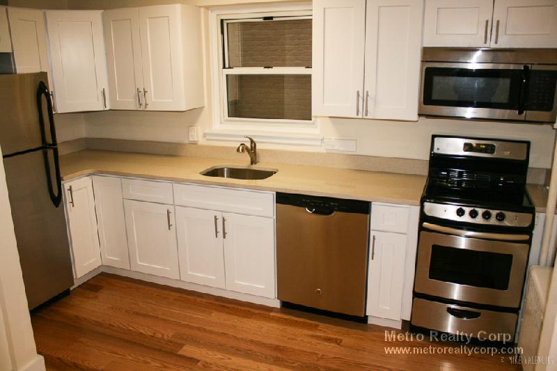 1 bed, 1 bath apartment for rent at 1440 Beacon St Unit 202, Coolidge Corner — photo 2 of 11
