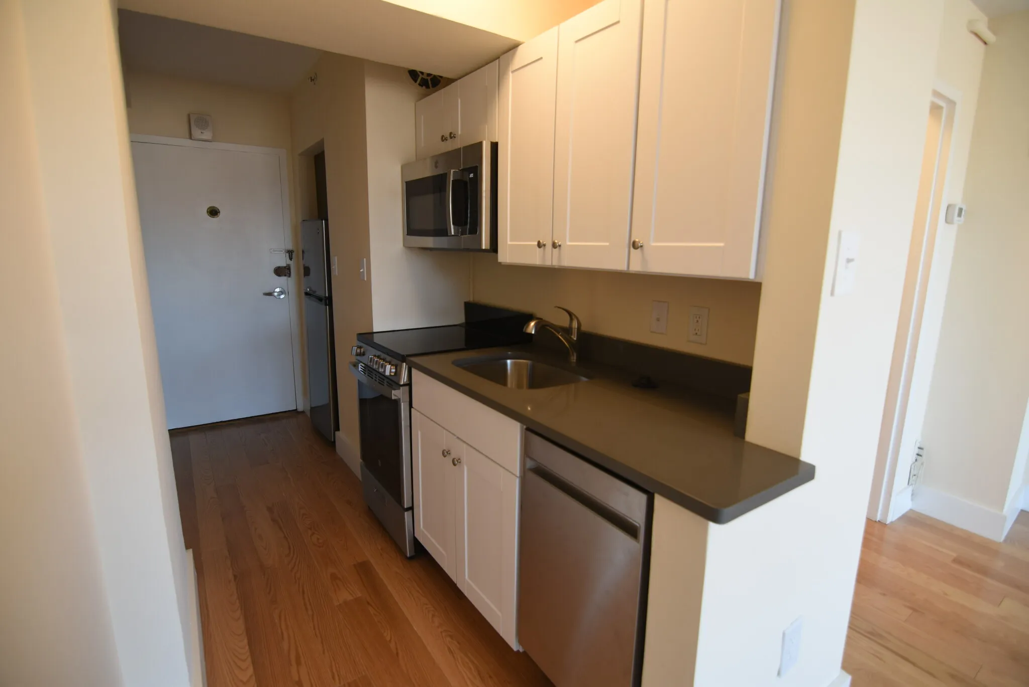 Studio bed, 1 bath apartment for rent at 1440 Beacon St Unit 309, Coolidge Corner — photo 8 of 21